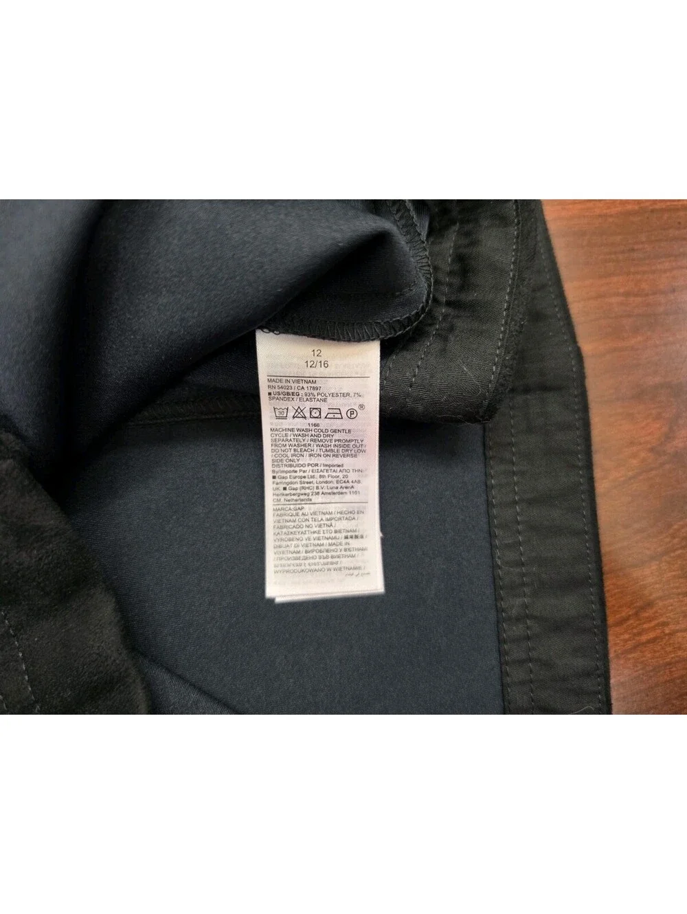 NWT Gap Black Faux Suede Button Front Mini Skirt Size 12 Dark Academia Fall Chic